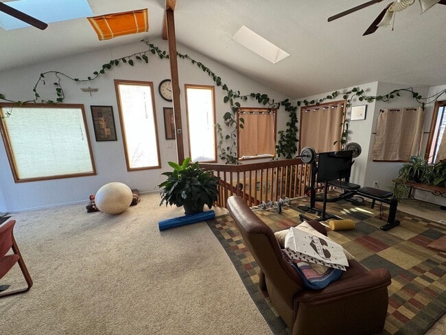 Building Photo - Lovely S. Boulder 5BD House on Open Space - Available June 1st!