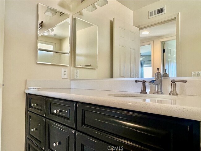 Building Photo - 24822 Via San Fernando