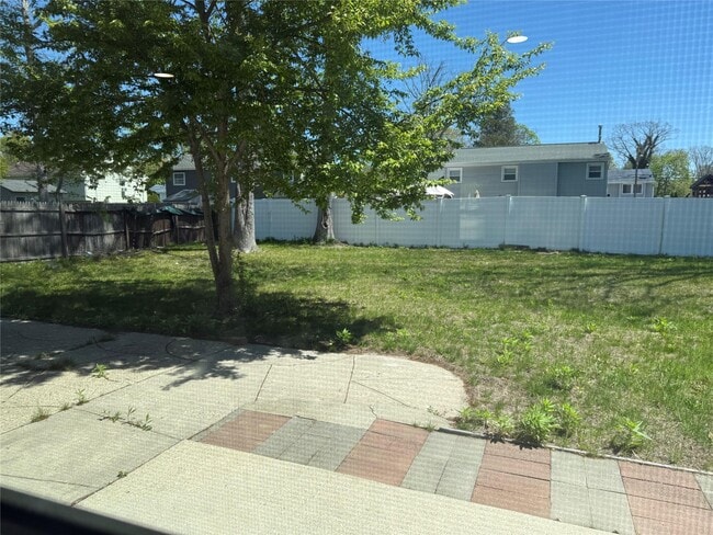 Building Photo - 37 Ruland Rd N