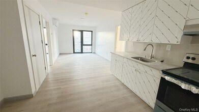 Building Photo - 70-09 45th Ave