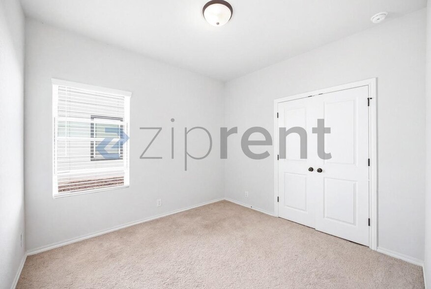 Building Photo - 7063 Sycamore Pass