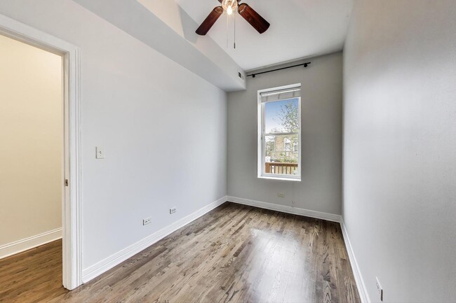 Building Photo - 1450 N Campbell Ave