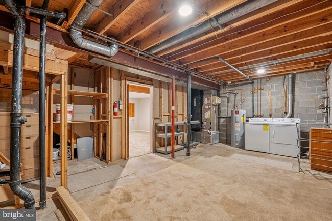 Building Photo - 2917 Village Spring Ln