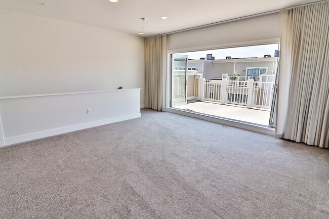 Building Photo - 1424 Piccard Dr