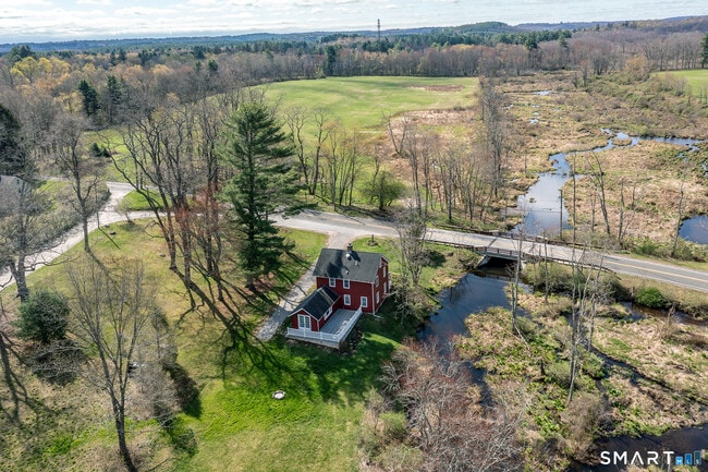 Building Photo - 62 Brush Hill Rd