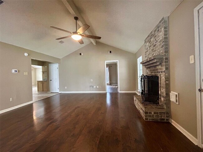 Building Photo - 2711 Laurel Creek Way
