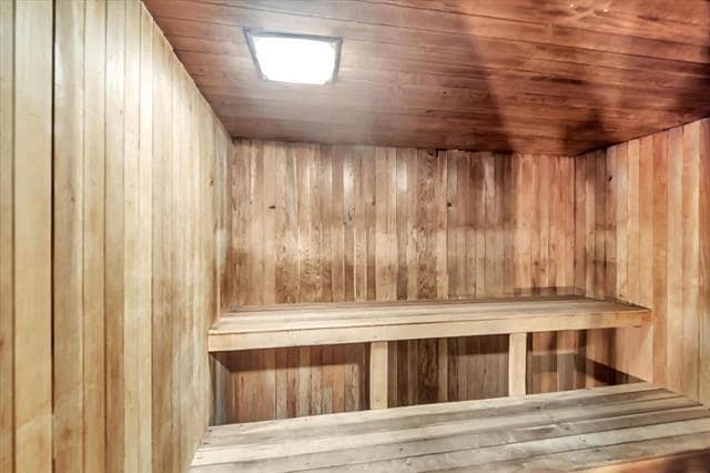 Building Photo - 249 Boardwalk Dr