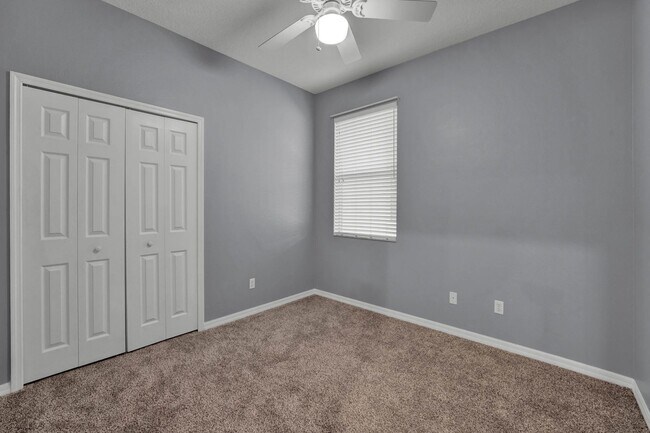 Building Photo - 10029 Silk Grass Dr