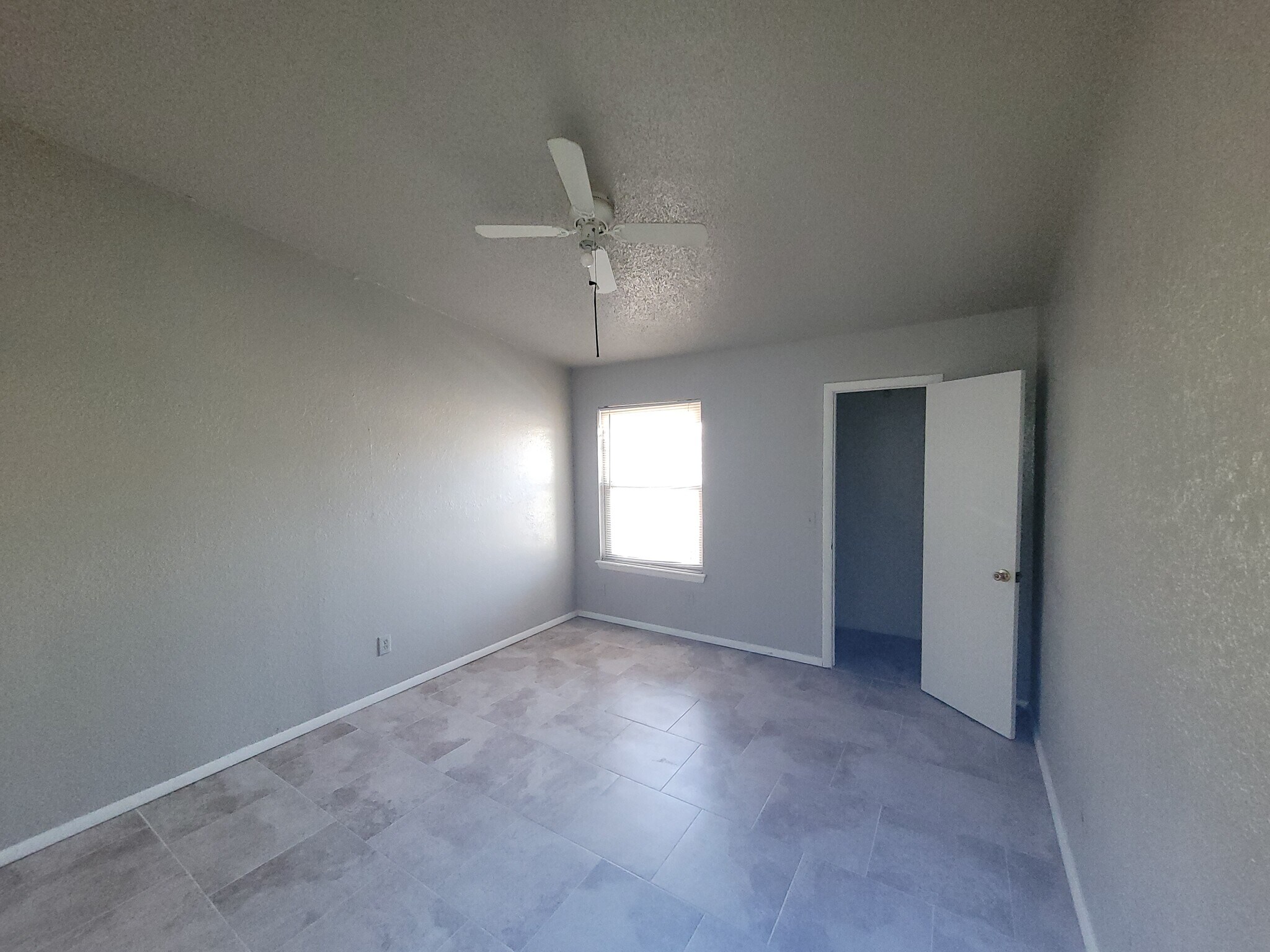 Building Photo - 7313 Edenborough Dr