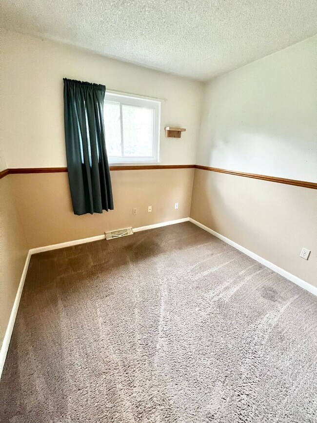 Building Photo - Adorable 3 bed 1 bath home in Fort Collins!