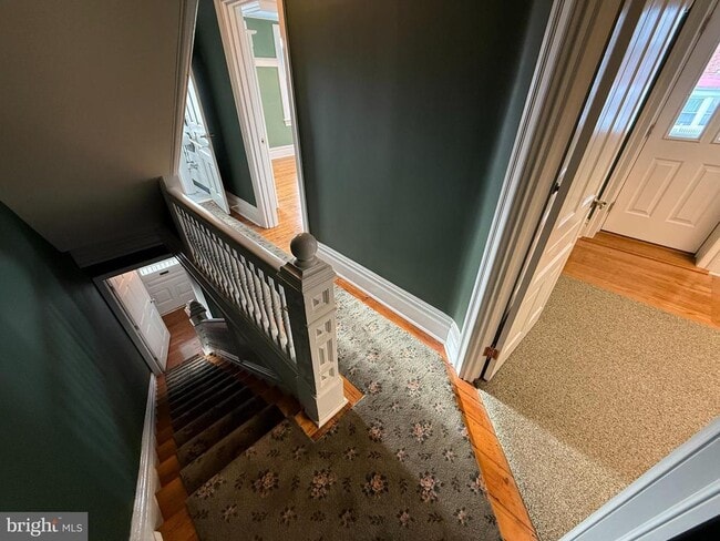 Building Photo - 405 Bridge St