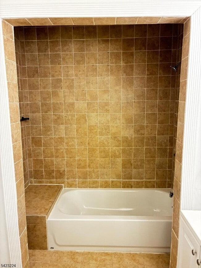 Building Photo - 73 Wolcott Terrace