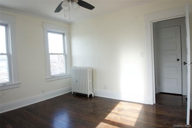 Building Photo - 55 Vernon Ave