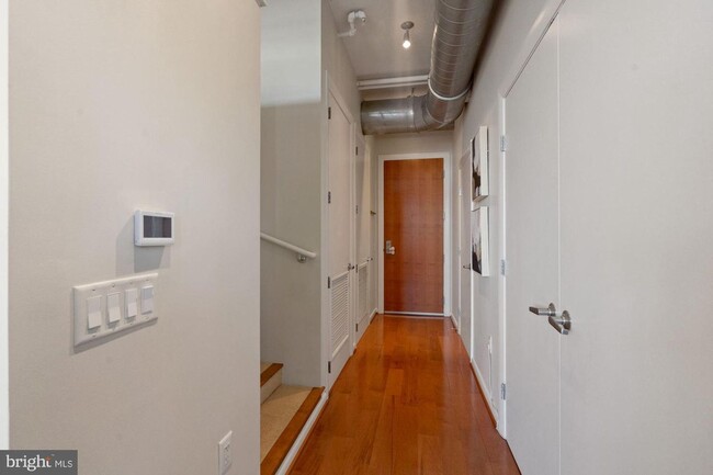 Building Photo - Incredible 11th Floor 2BR/2BA Condo (including reserved garage parking) in Vibrant Mount Vernon T...