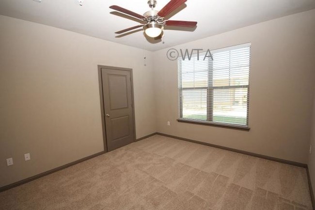 Building Photo - 2 bedroom in LEANDER TX 78641