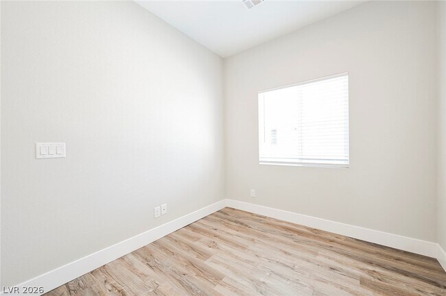 Building Photo - 5018 Holt Ave