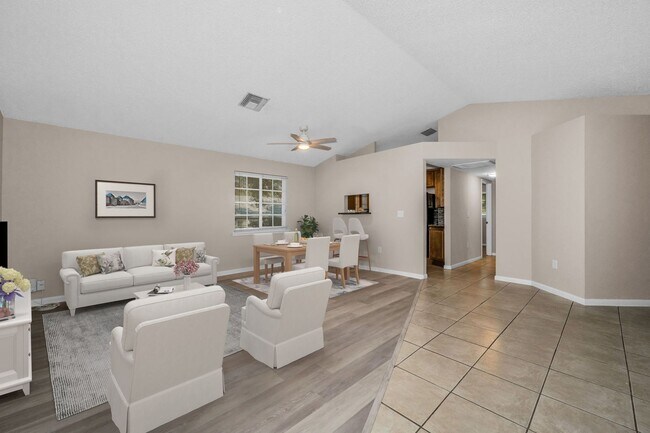 Building Photo - Beautiful executive Townhome