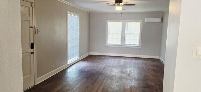 Building Photo - 8548 Findlay St