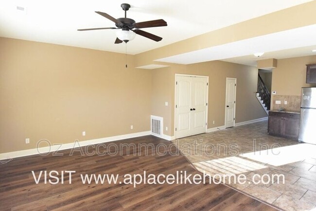 Building Photo - 3923 NW 94th St