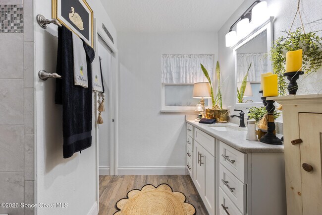 Building Photo - 229 NE 1st St