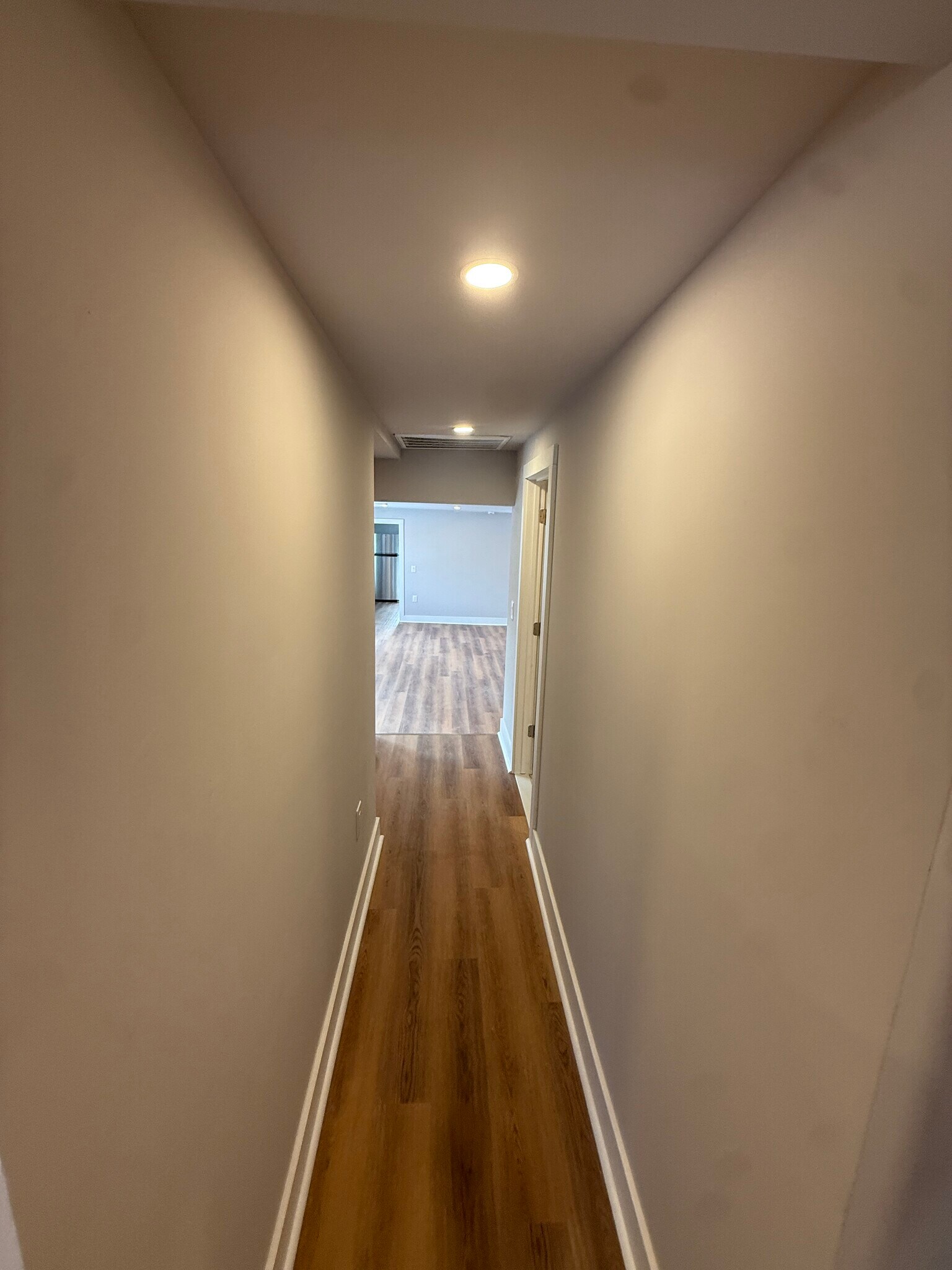 Building Photo - 184 Church St