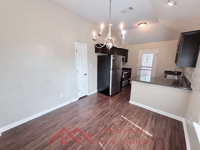 Building Photo - 5626 Tulip Tree Dr