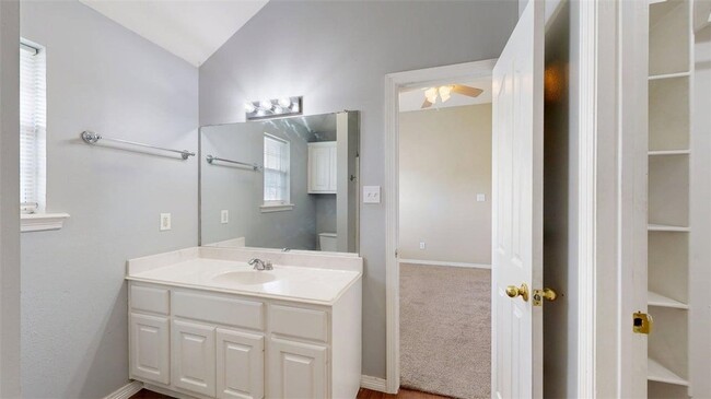 Building Photo - 2411 Trace Meadows