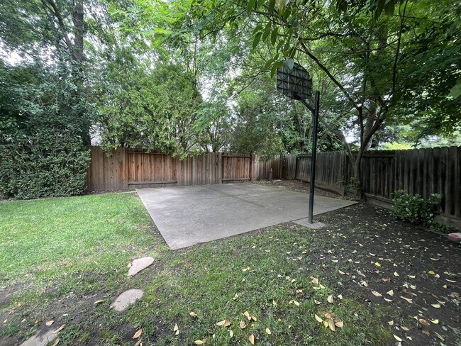 Building Photo - 434 Taggert Ct