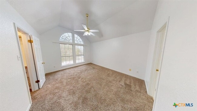 Building Photo - 609 Man O War Dr