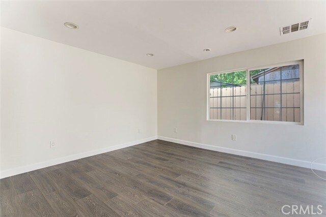 Building Photo - 6861 Yarmouth Ave