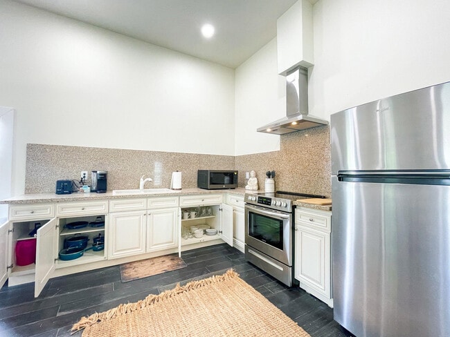 Building Photo - 2420 Martin Luther King Junior Blvd