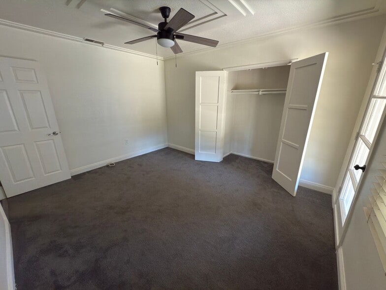 Building Photo - 1130 E Workman Ave