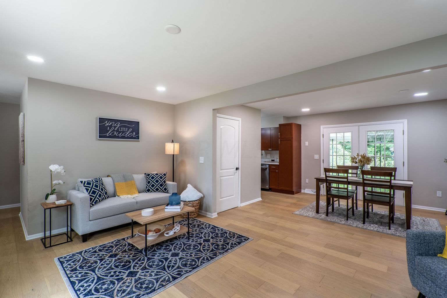 Great Room - 5536 Central College Rd