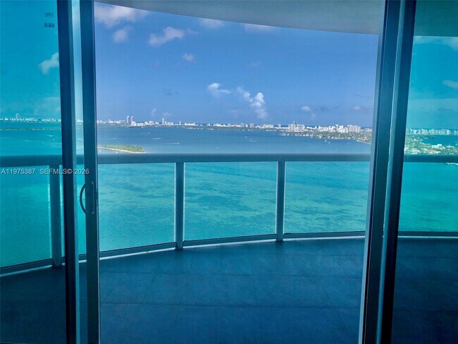 Building Photo - 1800 N Bayshore Dr