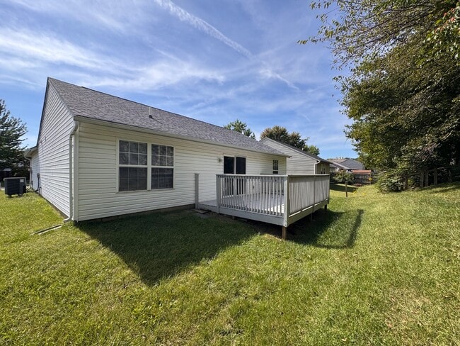 Building Photo - 5828 Victory Ave