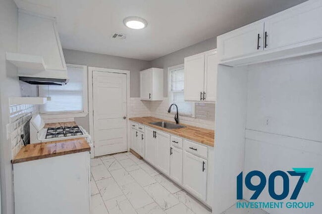 Building Photo - Completely Updated 3-Bed, 2-Bath Home in OKC - HALF-OFF SECOND MONTHS RENT IF APPROVED