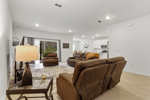 Building Photo - 8486 Horsebit Cir