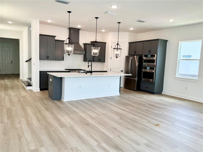 Building Photo - 15174 Field Daisy Dr