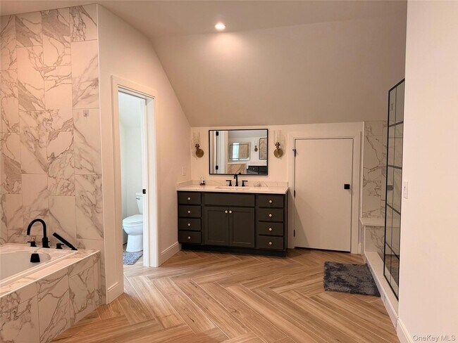 Building Photo - 6 Conifer Ct