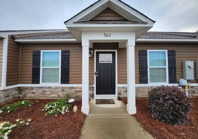 Primary Photo - 960 Madrid Ct
