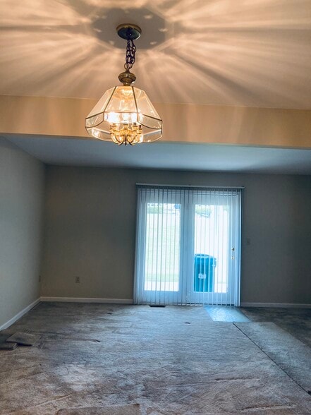 Building Photo - 209 W Hamilton Ave
