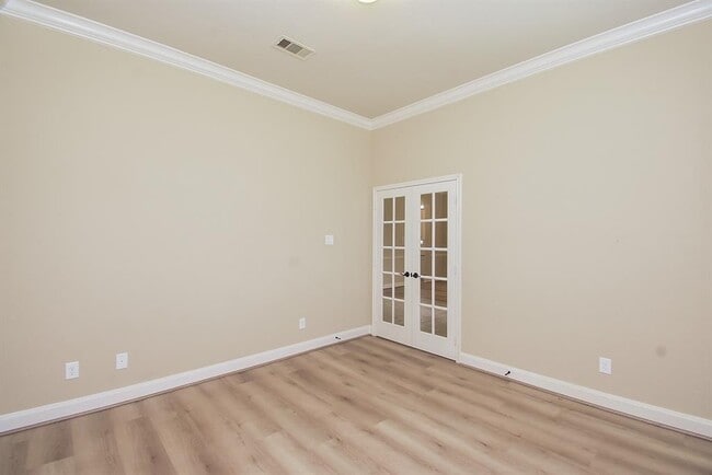 Building Photo - 25807 Somerset Meadows Ct