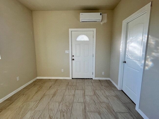Building Photo - 5209 Olive Dr