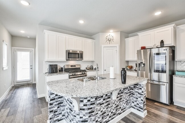 Building Photo - 15775 Cairnwell Bend Dr