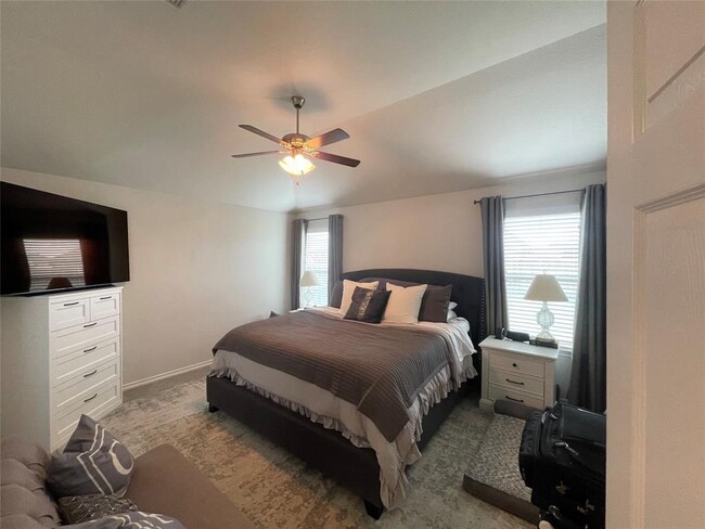 Building Photo - 2521 Weatherford Heights Dr