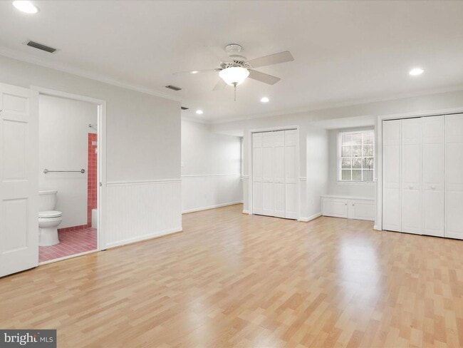 Building Photo - 1919 Kenbar Ct