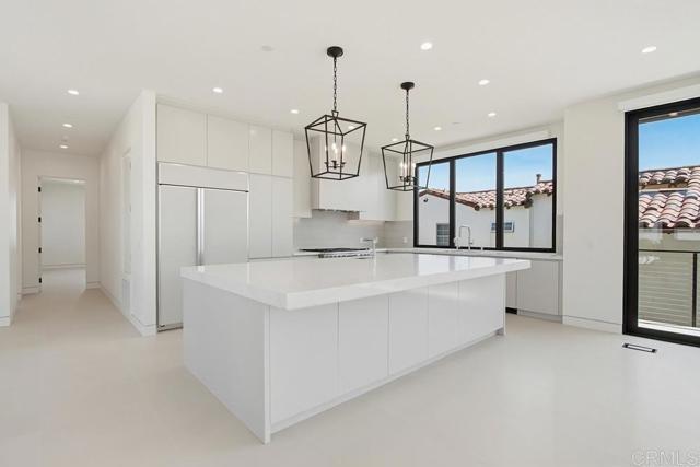 Building Photo - 206 4th St