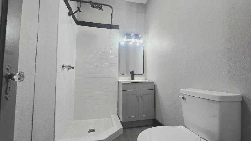 Building Photo - 404 St Philip St