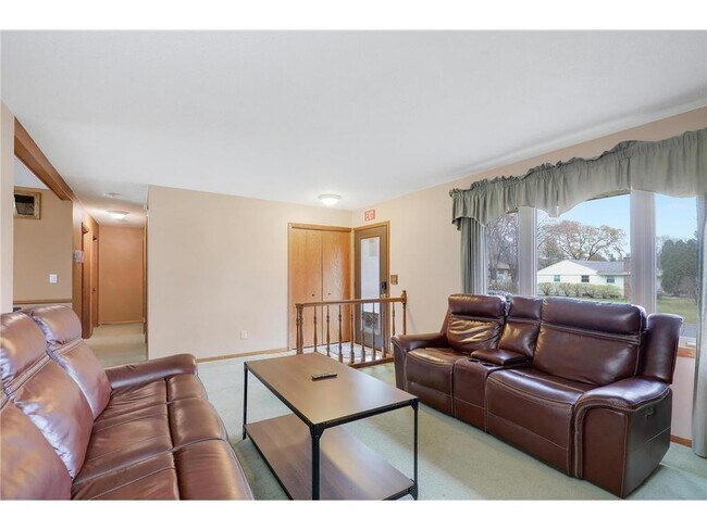 Building Photo - 11333 Welcome Ave N