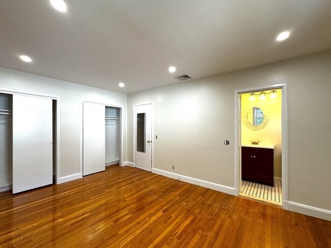 Building Photo - 92 Woodcliff Rd